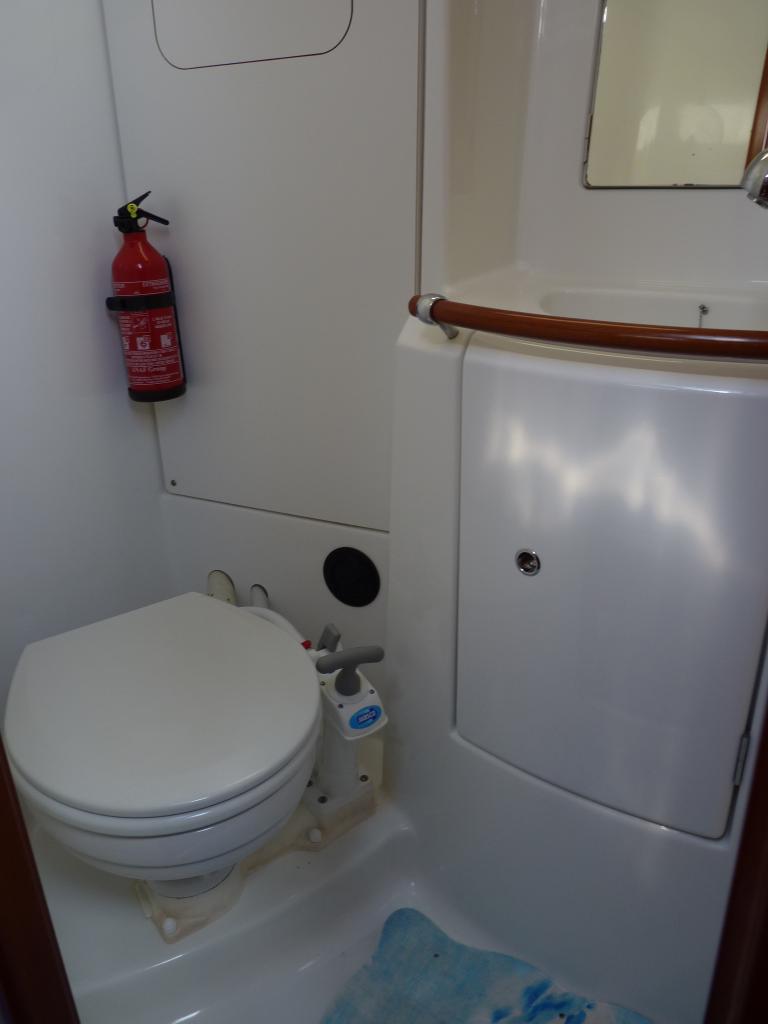 Salle d'eau coté toilette